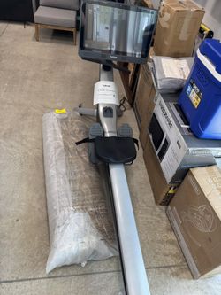 Hydrow Pro Rowing Machine With 22” Hd Screen 