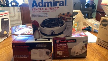Small kitchen appliances.