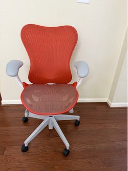 Herman Miller Mirra 2 Fully loaded (New condition)