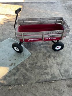 Radio Flyer metal wagon