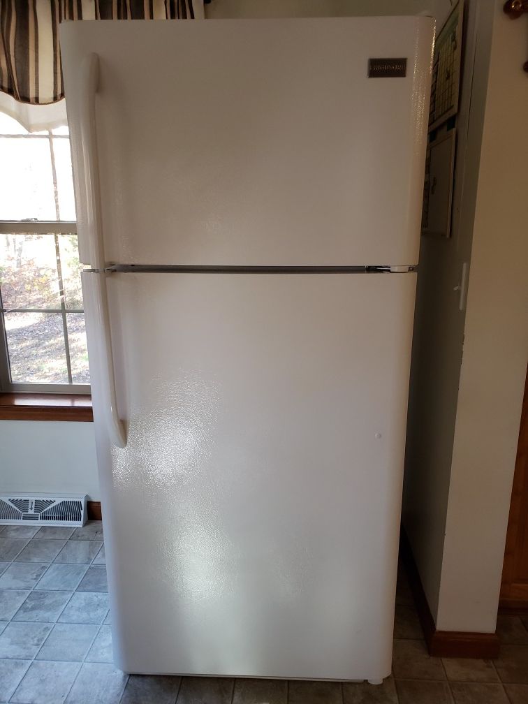 Frigidaire refrigerator