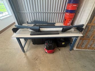 Work station table