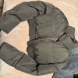 puffer jacket cropped grey