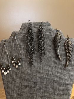 3-Set of earrings