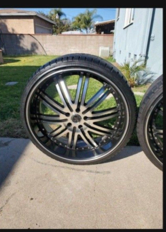 22inch rims for Sale in Montclair, CA - OfferUp