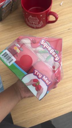Squeeezy cherries