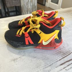 Lebron’s size 4Y