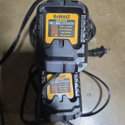 DeWalt 12 v/20v Lithium ion charger