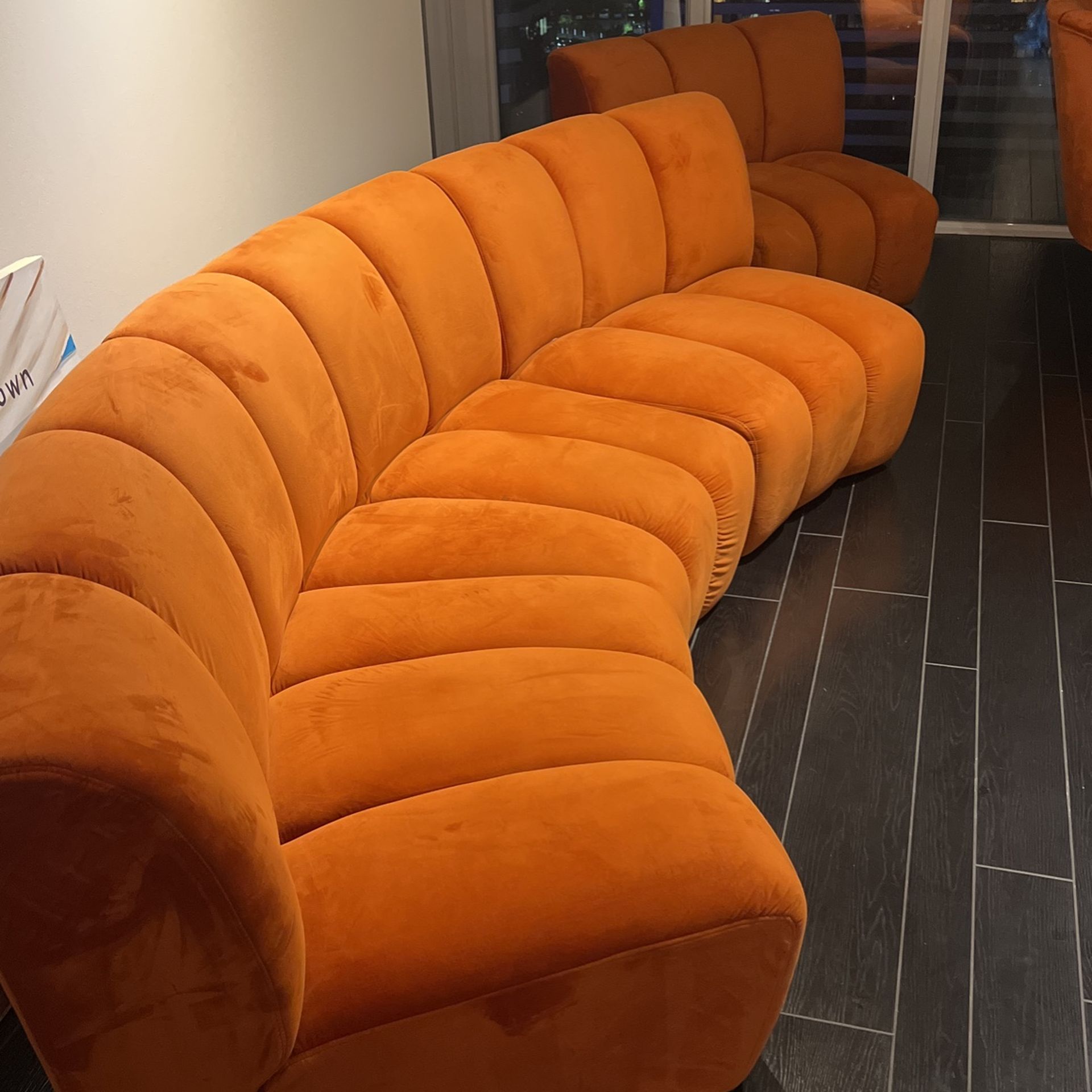 ALMOST BRAND NEW CUSTOM COUCH