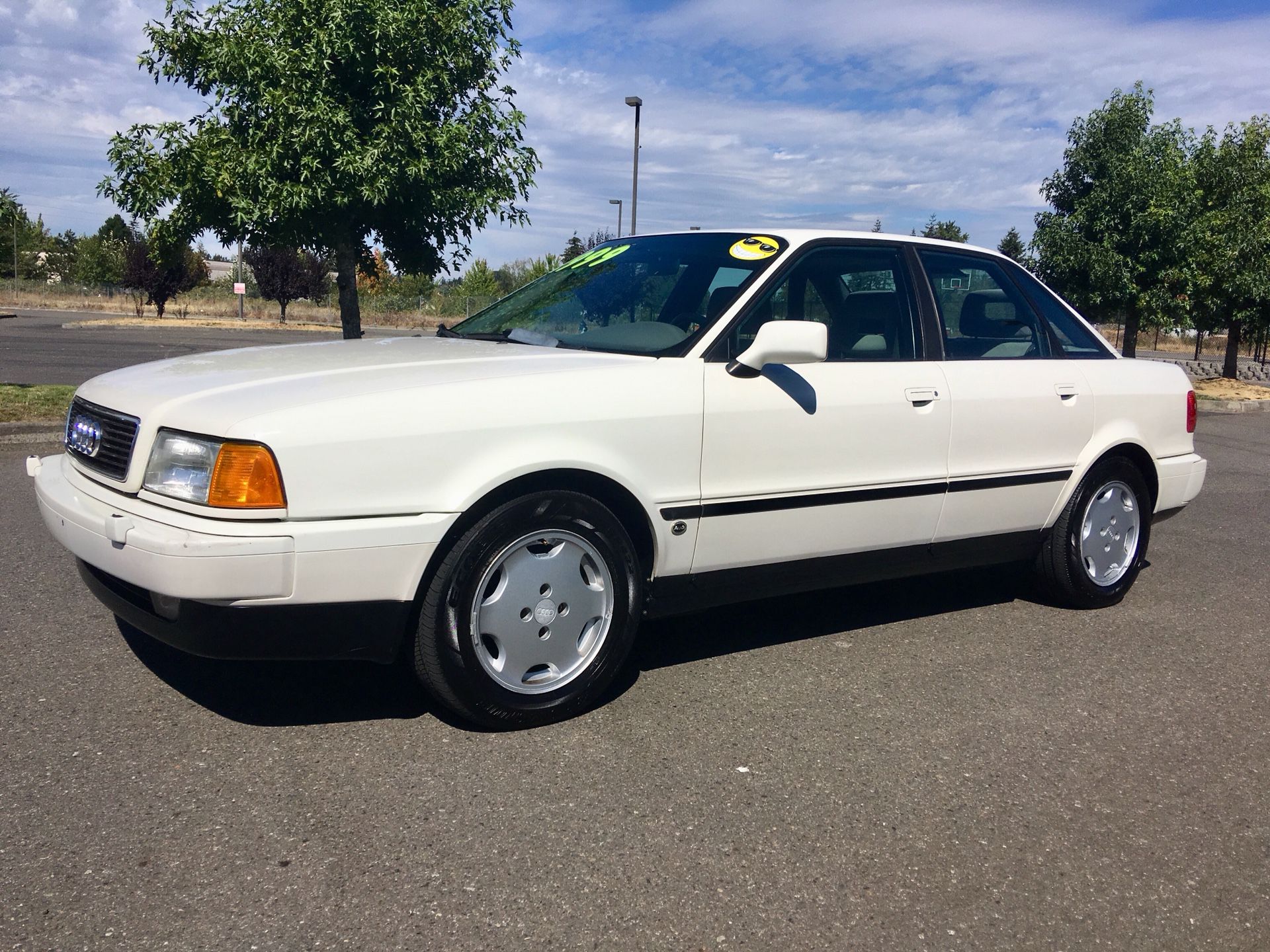 1993 AUDI V-6, 5-SPEED MANUAL, CLEAN CARFAX LOW MILES NEW TIMING BELT!