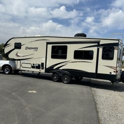 2018 Forrest River Crusader Light Prime Time Fifth Wheel Double Slide 