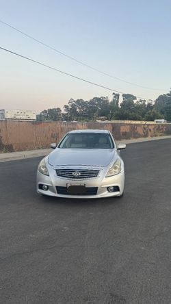 2011 Infiniti G37