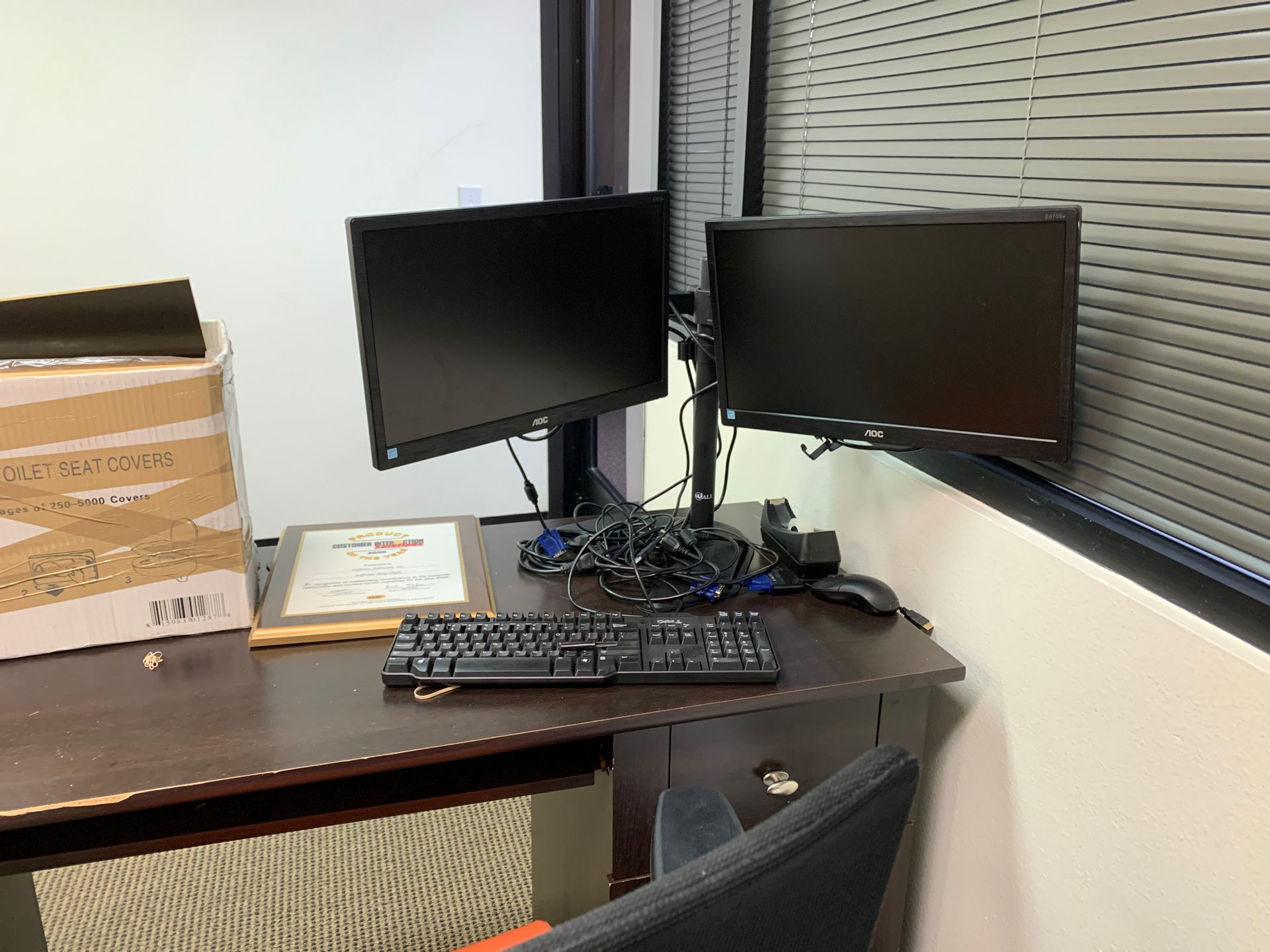 Dual monitors Including the desk stand