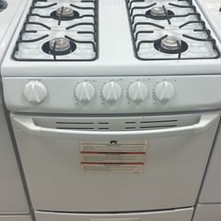 Hotpoint 24’ gas stove With Warranty