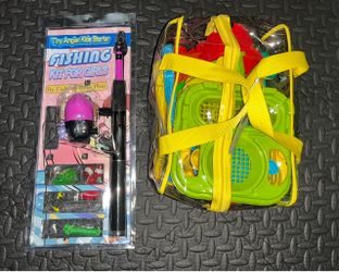 Beach sand toys and fishing kit for kids