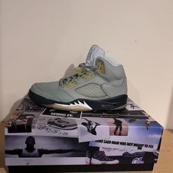 Pre-loved Air Jordan 5 Retro Green Jade Horizon Size 9.5