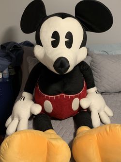 Plush jumbo Mickey