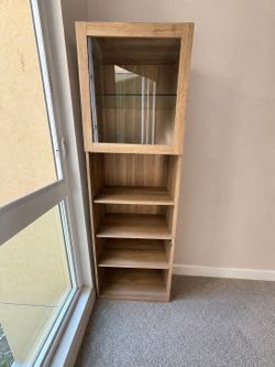 Modern Display Cabinet / Bookcase with Glass Shelf – Oak Finish