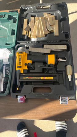 DeWalt 18 GA