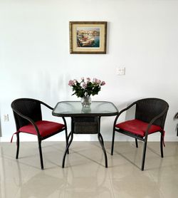Table + Chairs// patio Outdoor furniture set