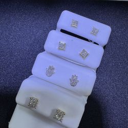 Diamond 10k Gold Earring / Pendientes de oro de 10 quilates con diamantes