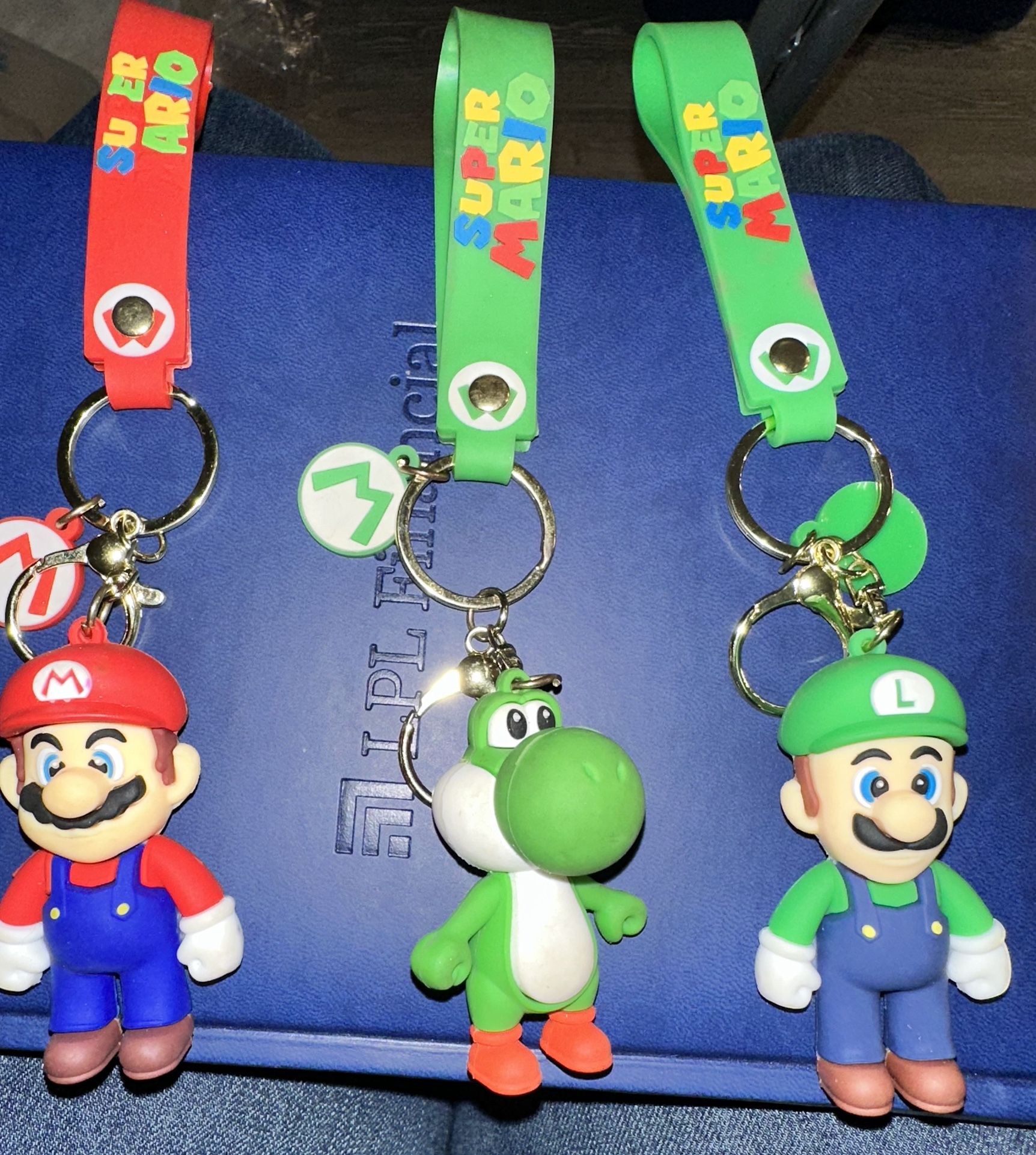 $6EACH Yoshi Super Mario keychain with charm, Wristlet, backpack ring & rubber strap