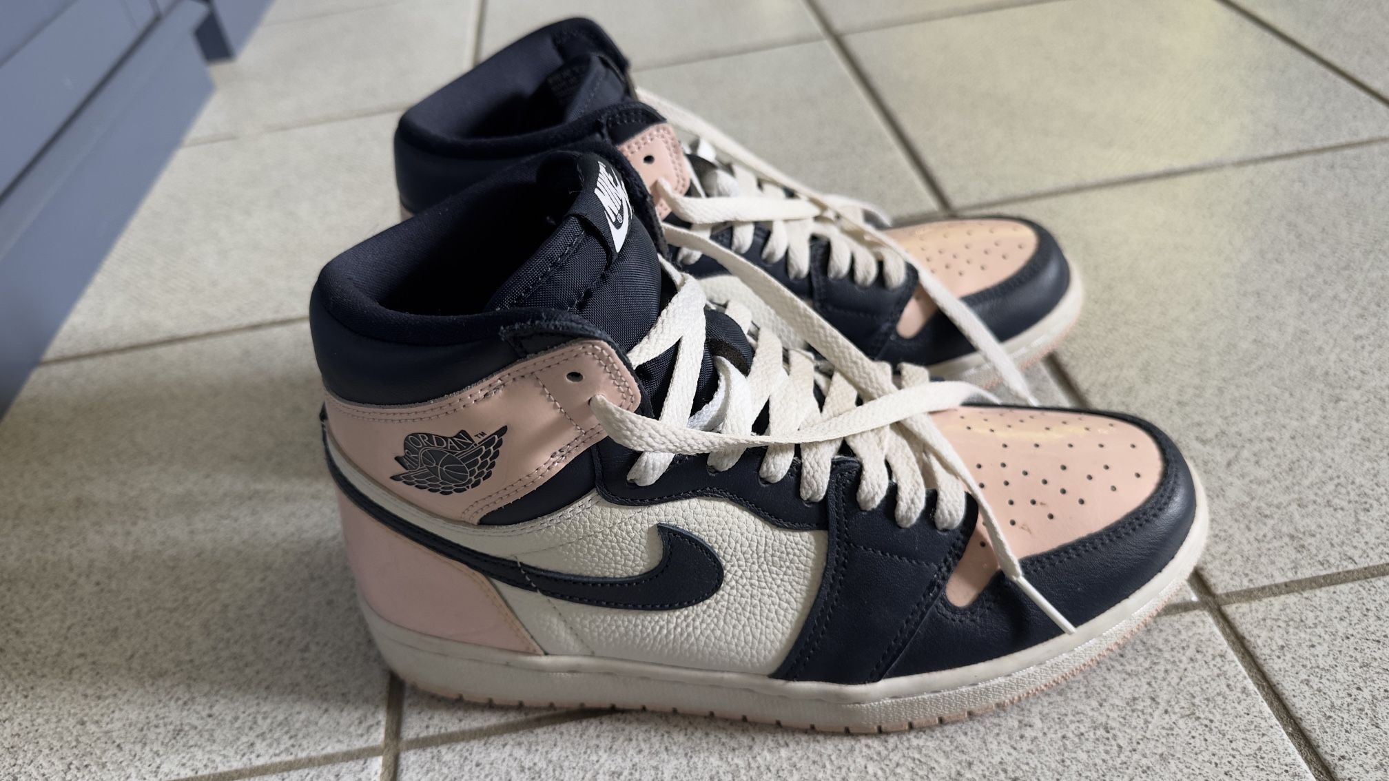 Nike Air Jordan women shoe, size 8.5