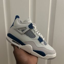 Jordan 4 Retro Military Blue