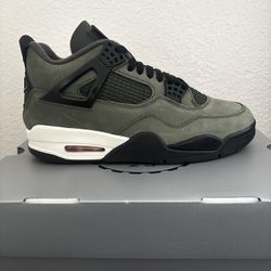 Air Jordan 4 Undefeated  Size 9 NEW 