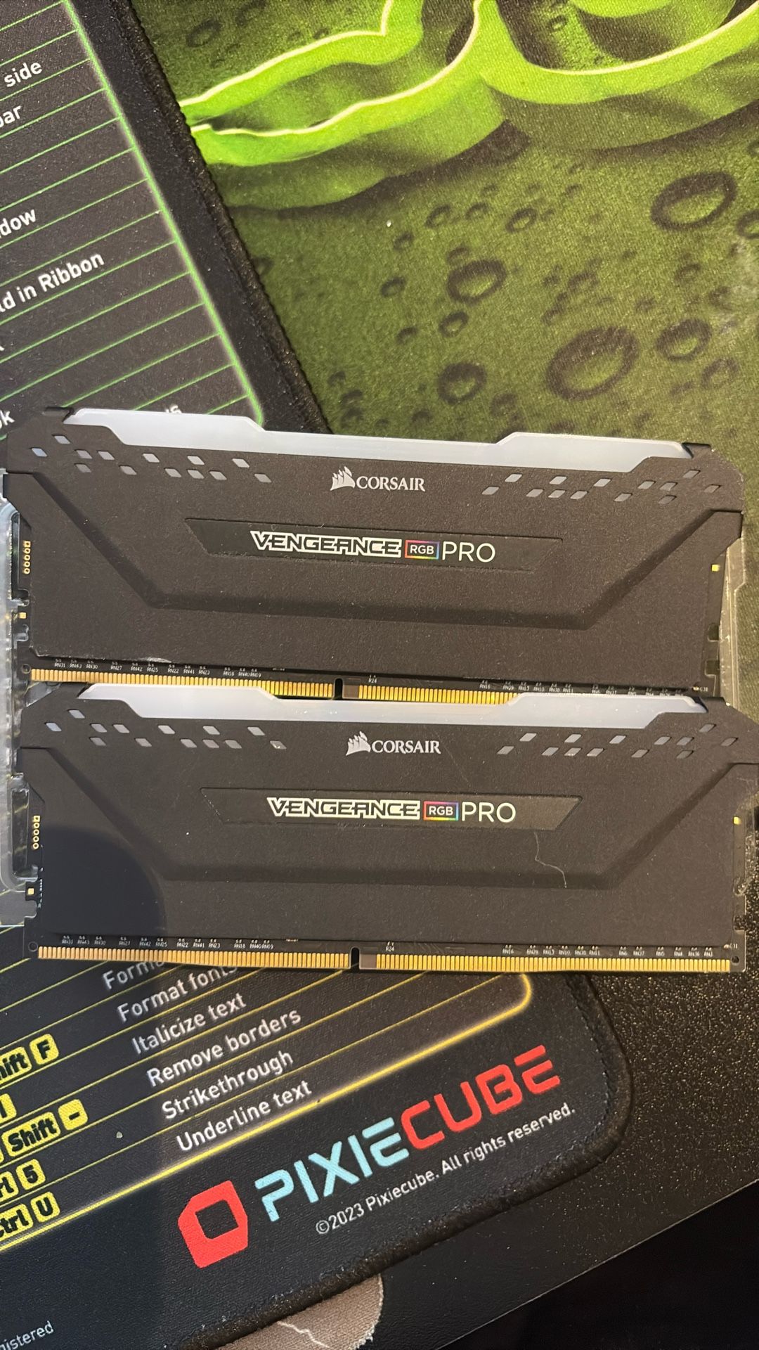 Corsair Vengeance RGB | 32gb (2x16gb)