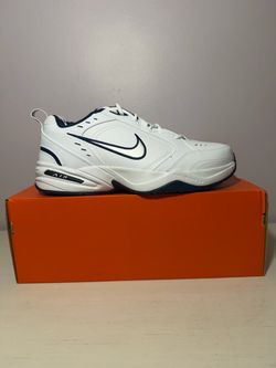 Nike Air Monarch IV (4E)