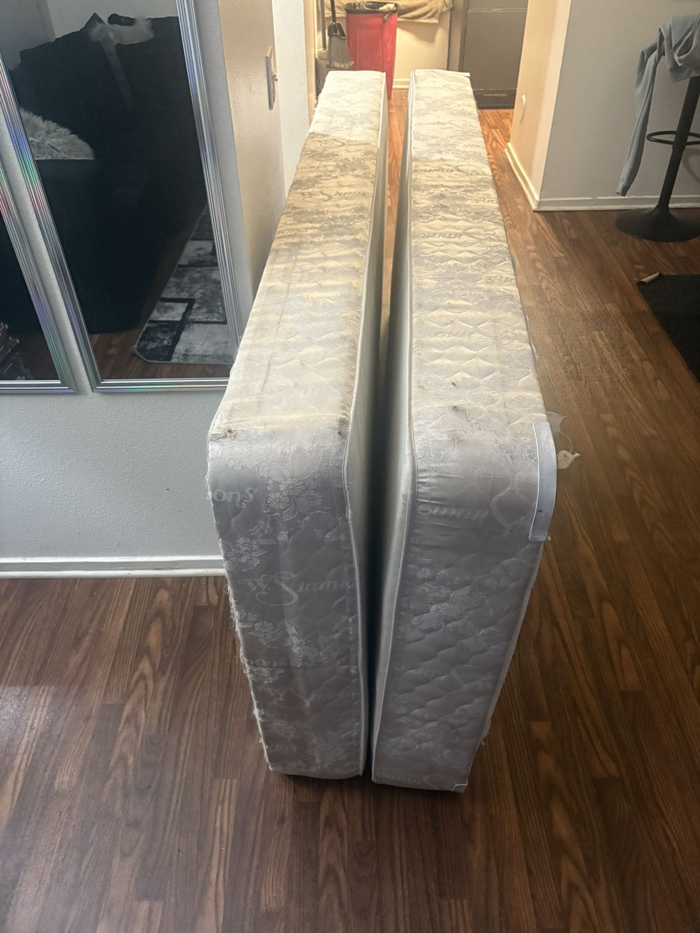 2 Twin Box Springs For Mattress 