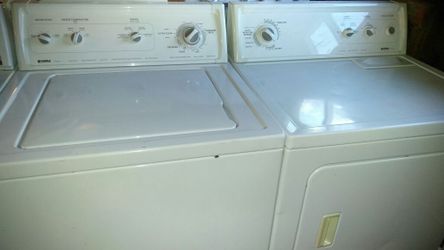Washers dryers good workin kenmore