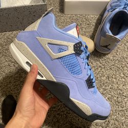 University Blue 4 Size 13