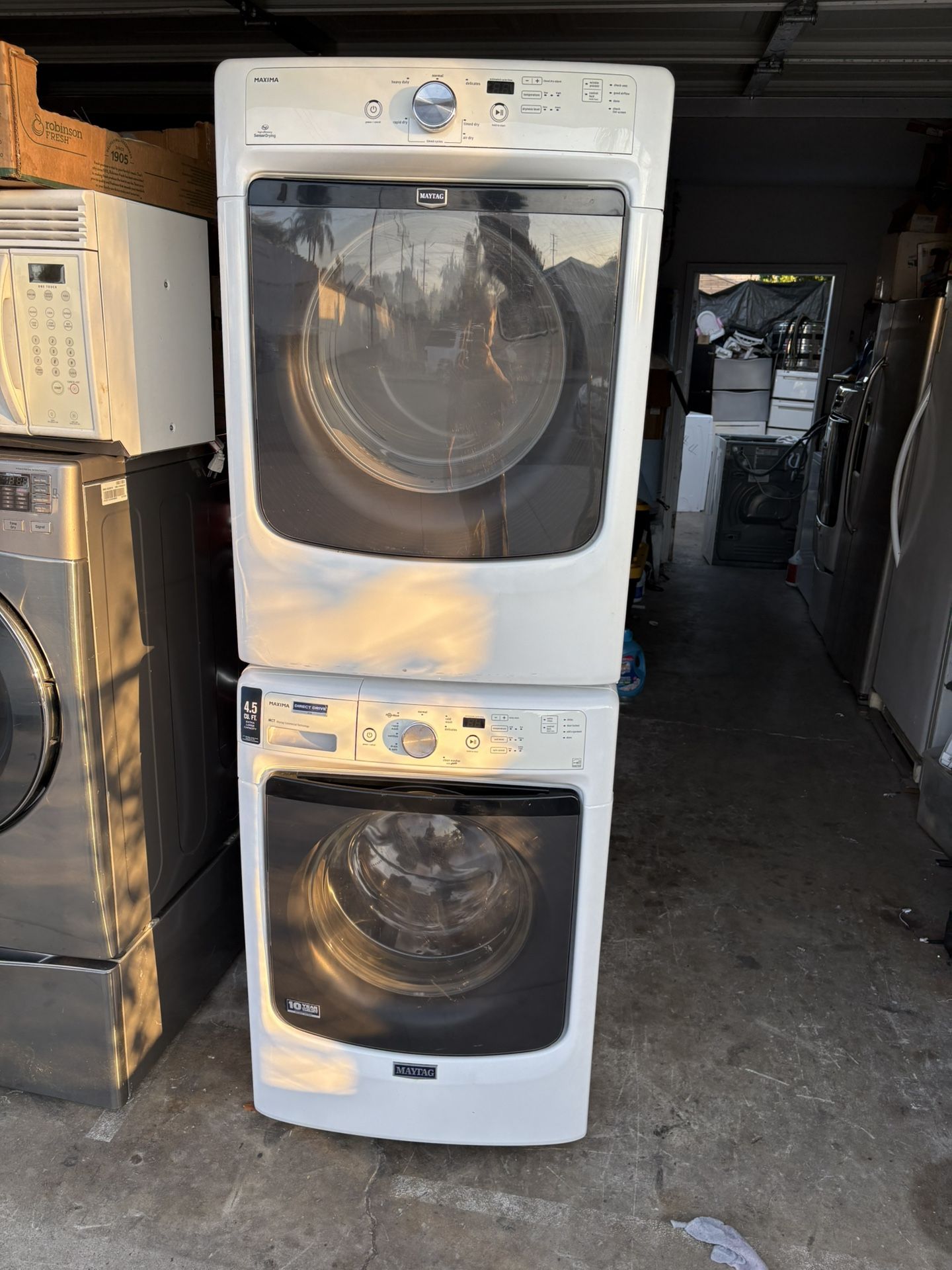 Maytag Stackable Washer and gas dryer Excellent working condition Heavy duty Commercial quality W27 D31.5 H76 Washer 4.5 cu ft Dryer 7.4 cu ft 3