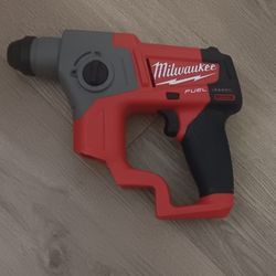 Milwaukee M12 Rotary Hammer