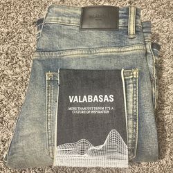 VALABASAS Distressed Flare Jeans (Light Wash)