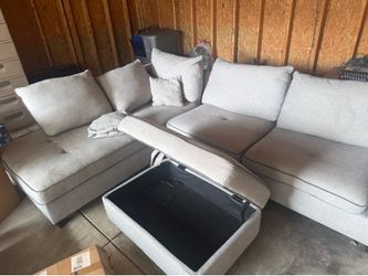 Sectional couch
