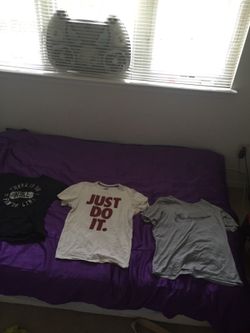Nike graphic tees Sz S-L