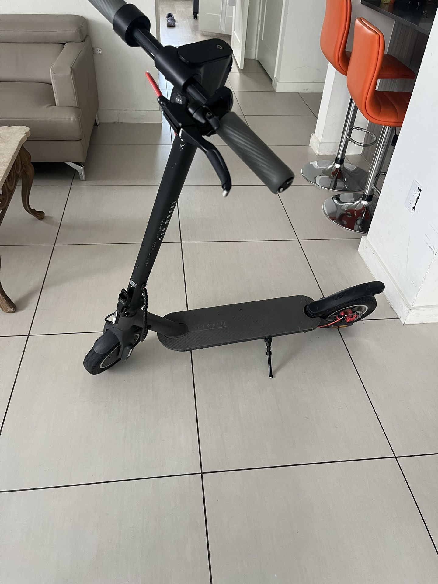 5th Wheel Electric Scooter