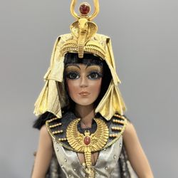 Franklin Mint Cleopatra Porcelain Doll Egyptian Heirloom Doll 18"