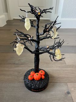 Hallmark Lighted Halloween Tree