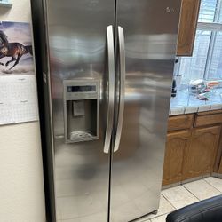 Refrigerator For Sale 