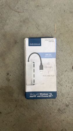 Insignia- 4-Port USB 3.0 Hub - Gray