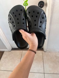 Black Crocs