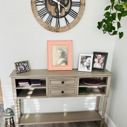 Wall Table 