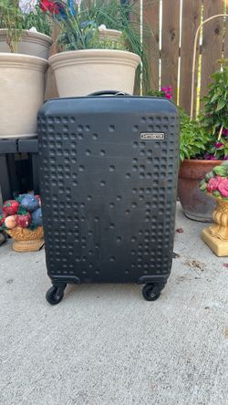 Sams nite suitcase