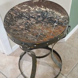 Accent Table