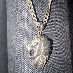 Silver Neckless  With Lion  925 Silver .  Esta De Lujo Con Piedras