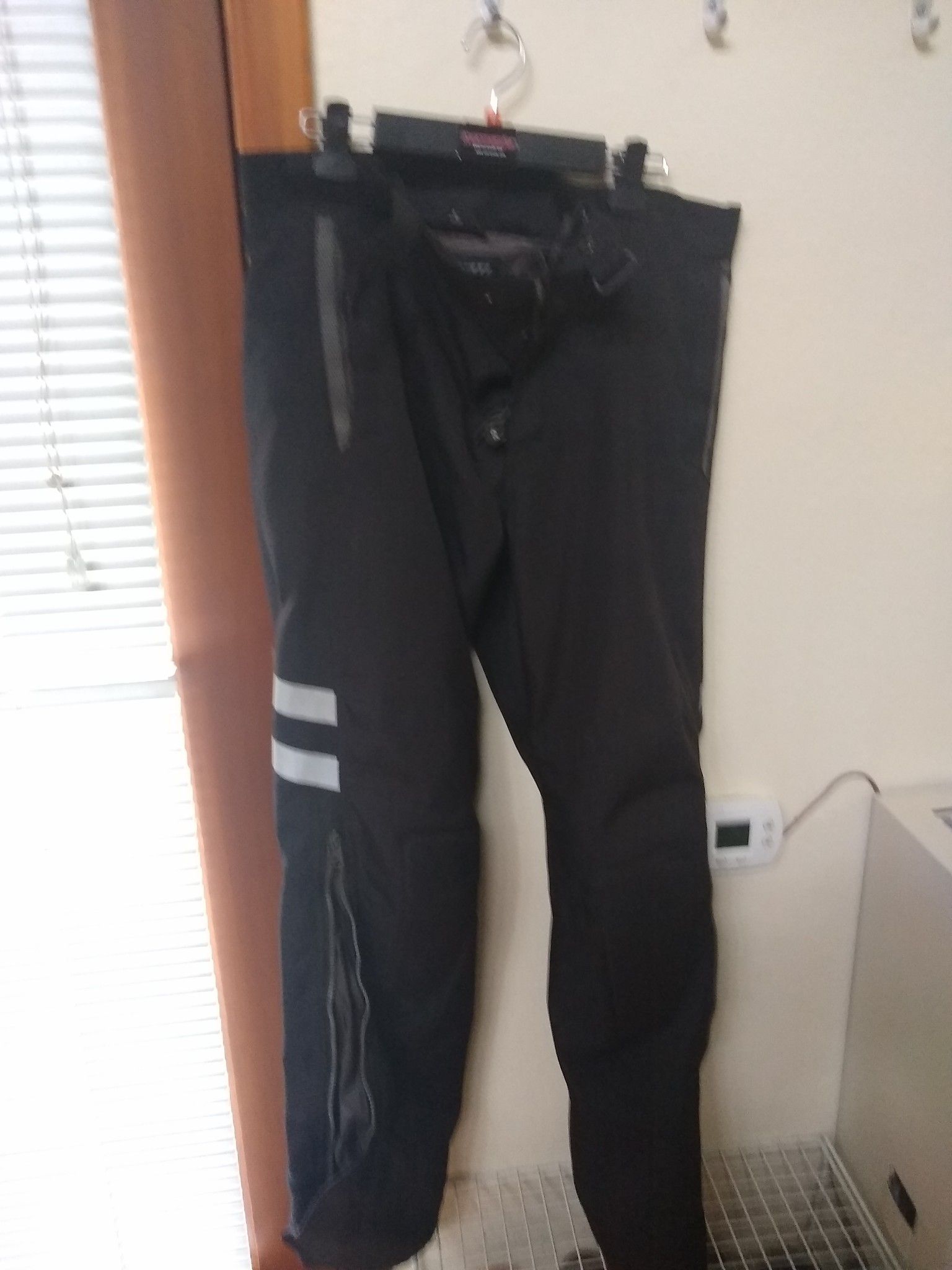 Rev'it motorcycle overpants, size 34 long